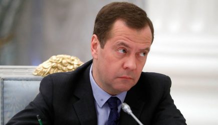 Медведев вслед за Лавровым отказался от президентства