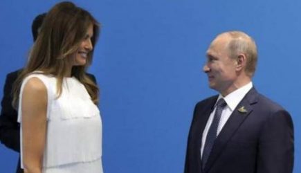 &#171;Кокетничает с ВВП&#187;: Путин отреагировал на провокационное фото с Меланьей Трамп