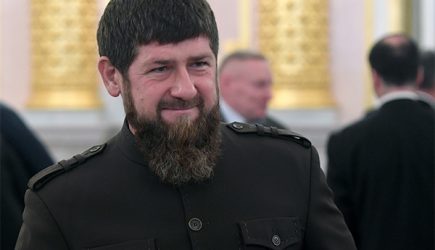 Кадыров признал нетрудоспособность и уехал из Чечни