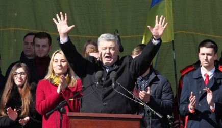 Порошенко пугает Россию ударом НАТО накануне выборов