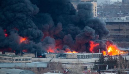 Крупный пожар: загорелся российский оборонный завод «Красмаш»