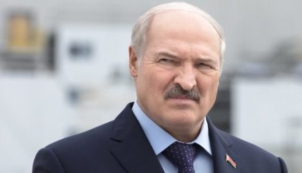 Лукашенко обиделся на Путина и улетел с форума в Пекине