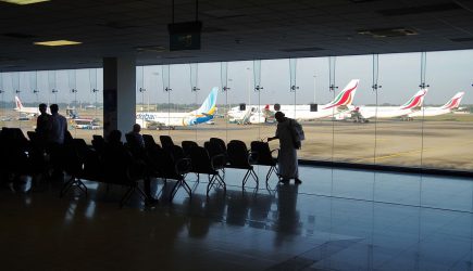 В аэропорту Шри-Ланки нашли бомбу