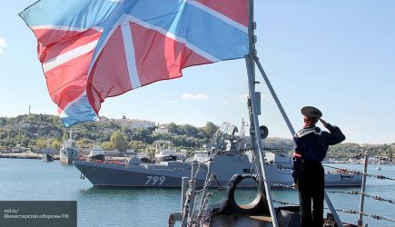В Крыму рассказали о последствиях возможной провокации эсминца США в Черном море