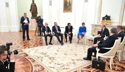 Кремль раскрыл подробности встречи Путина с президентом Эстонии