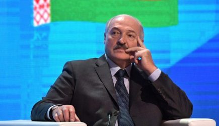 Лукашенко заявил, что в вопросах суверенитета Белоруссии нет места компромиссам