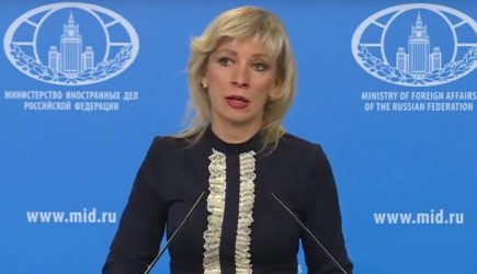 Захарова назвала дебаты Порошенко и Зеленского «шапито» и «обманом украинцев»