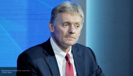 Песков считает, что поздравлять Зеленского с победой в выборах — преждевременно 