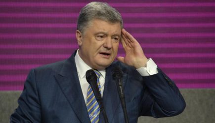 &#171;Клоун!&#187;: Порошенко пообещал вернуть себе власть