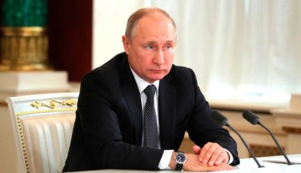Прямая линия с Путиным началась с дикого конфуза