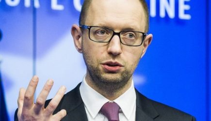 Пушков высмеял «побег» Яценюка из Украины