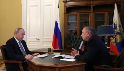 Беглов рассказал Путину о новых мерах соцподдержки петербуржцев