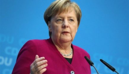 Немецкий врач назвал возможный диагноз Меркель