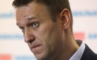 Почему Навальному выгодно оказаться задержанным