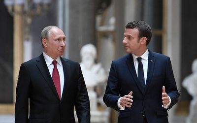 Украина и СВПД: о чем говорили Путин и Макрон