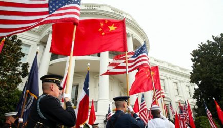 Нож в спину: против России будут воевать Китай и США