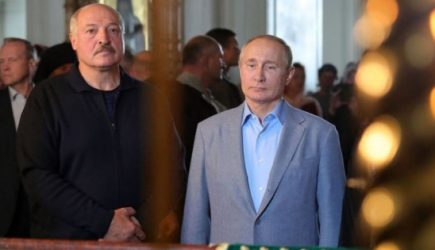 На Валааме Путин общался с паломниками, а Лукашенко и его сын — с епископом
