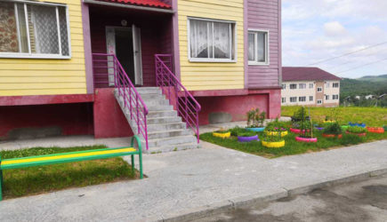 Россияне раскрасили свои дома в яркие цвета