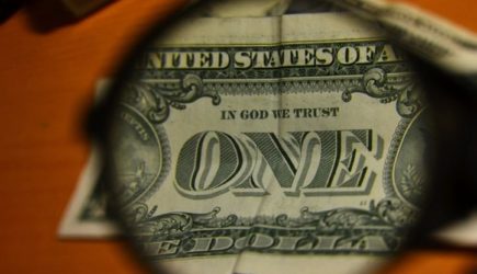 Стало известно, как США реагируют на попытку России отказаться от доллара