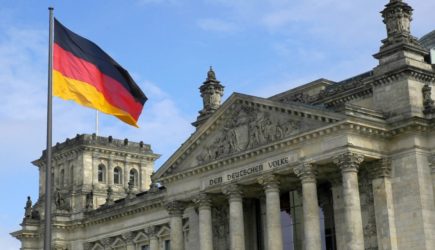 В Германии призывают Европу к военному сотрудничеству без США