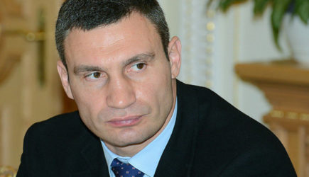 Правительство за Кличко: кабмин Украины не стал увольнять его с поста мэра Киева
