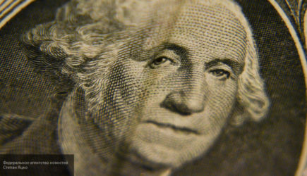Финансист из США рассказал о замене доллару, придуманной в России