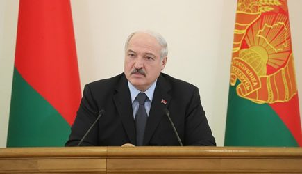 Истерящего на людях Лукашенко внезапно поставили на место