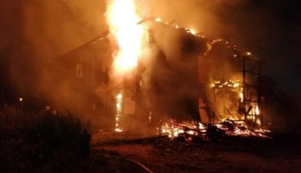 Пожар в Вологде: Люди получили травмы, прыгая из окон
