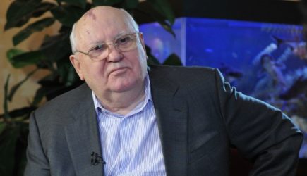 Горбачев вступил с Путиным в спор о ракетах