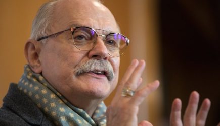 «Завизжали по полной программе»: Как Греф повлиял на бойкот Михалкова. Мнение Хазина