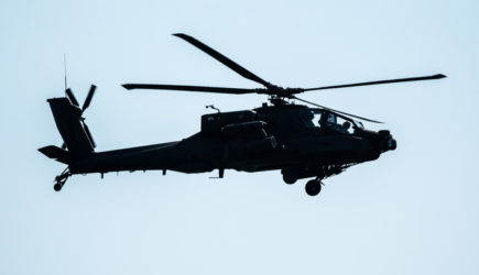 Русская РЭБ сожгла авионику боевого вертолёта США? СМИ сообщили об аварии Apache в Сирии