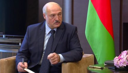 Лукашенко перешёл в наступление: &#171;Плохо, что шатаются по Минску, плохо&#187;