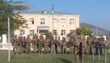 Над еще одним городом в Нагорном Карабахе подняли флаг Азербайджана