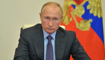 Путин о введении жестких ограничительных мер из-за коронавируса: Не планируем этого делать