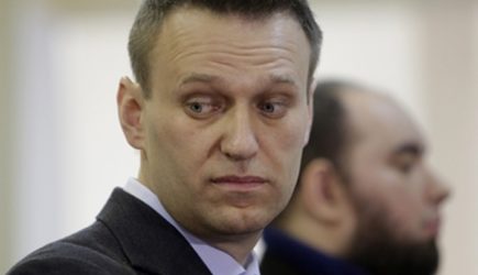 «Базар-вокзал» Навальному прикрыли в первые три минуты суда. Но хамить не перестал