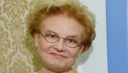 &#171;Перевернула и рада&#187;: Малышева обманула доверие зрителей