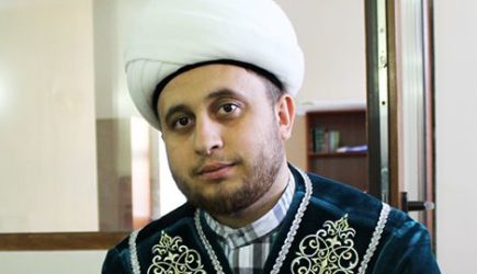 «Нес раненого братишку»: имам рассказал о подвиге сына при стрельбе в Казани