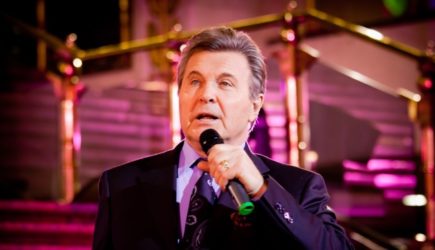 «Позорище»: Лев Лещенко высказался об игре сборной России