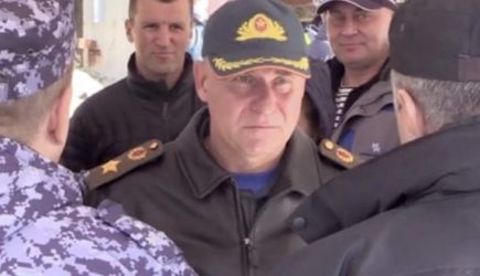 Песков заявил о единственной реальной версии гибели главы МЧС Зиничева