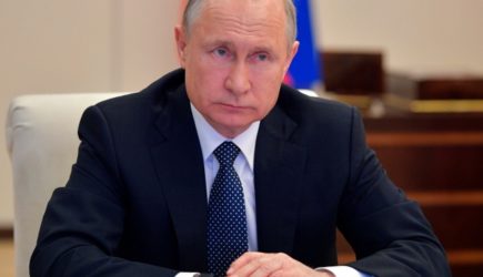 Президент России верно определил: бороться надо не с США