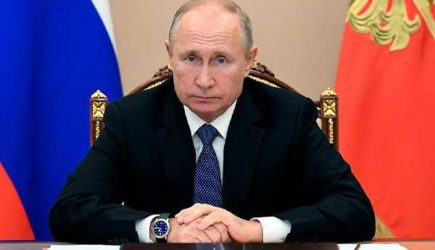 Путин рассказал, что испытал назальную вакцину в виде порошка