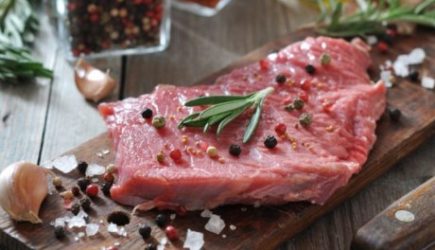 Вердикт врачей: такое мясо вызывает рак