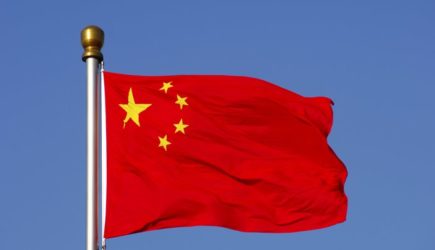 В ряде городов Китая снова вводят ограничения из-за COVID-19