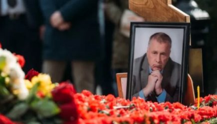 «Отец, мы всегда с тобой»: память Жириновского почтили на 40 день с его смерти