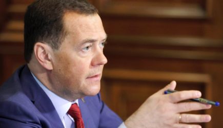 Медведев предупредил о «полноценной войне» из-за угроз Крыму