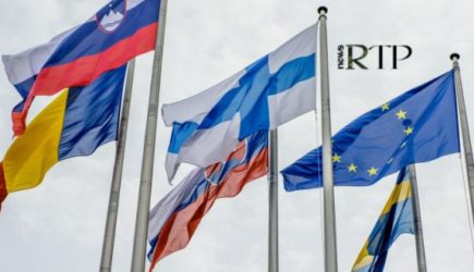 Украине и Молдавии предоставили статус кандидатов на вступление в ЕС