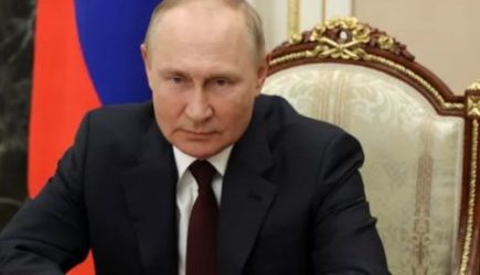 Эпоха однополярного мира уходит в прошлое, заявил Путин