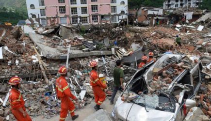 Смертоносное землетрясение в Китае: больше 80 жертв