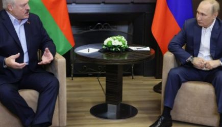 Лукашенко заявил, что рассчитывает скоро встретиться с Путиным