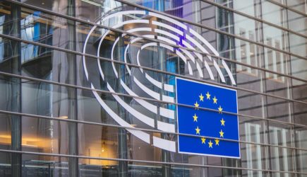 В Европарламенте призвали подать жалобу на США в ВТО
